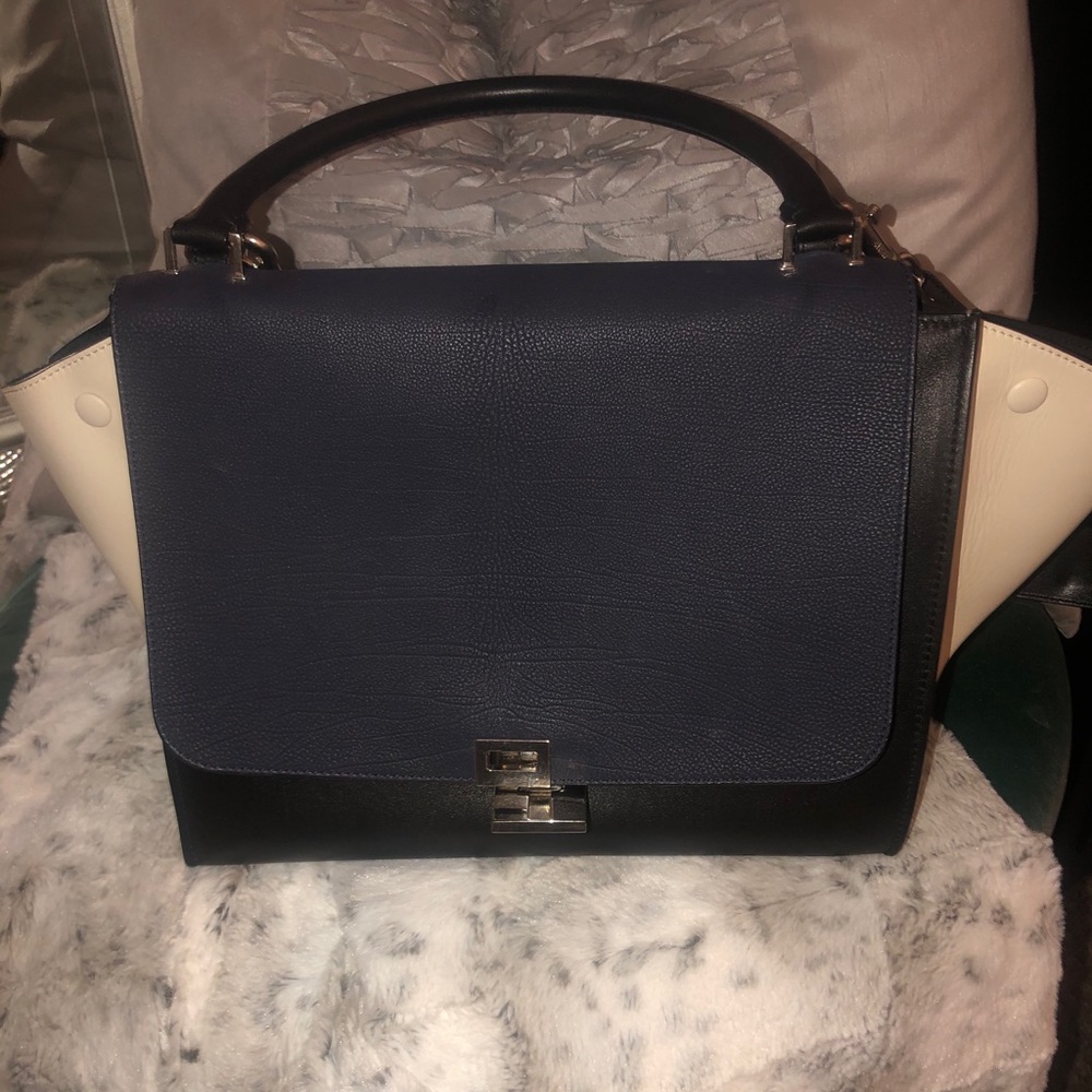 **SOLD** Celine trapeze tricolor (navy,black,ivory)